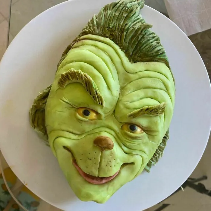 30 Cakes That Range From Cute To Unsettling By BakingThursdays