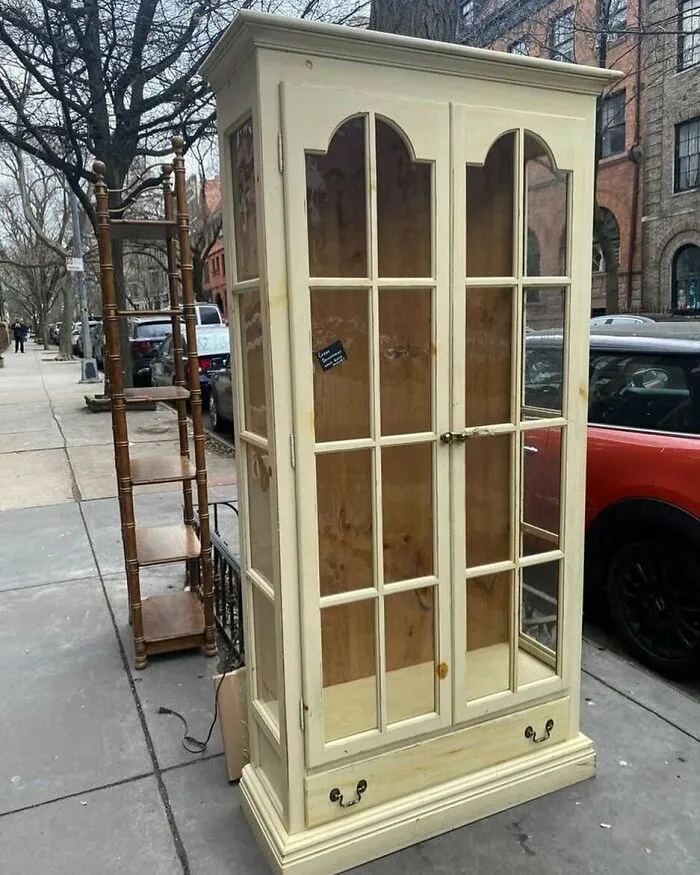 Just Think Of Alllll The Pretty Things You Could Display In This! Outside Carroll Street & 8th In Park Slope!