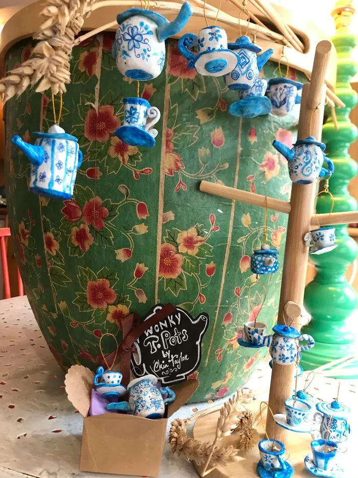 I Made Tiny Wonky Teapot Jewellery To Raise Money For My Cat And Her Stray Friends On The Gili Islands (40 Pics)