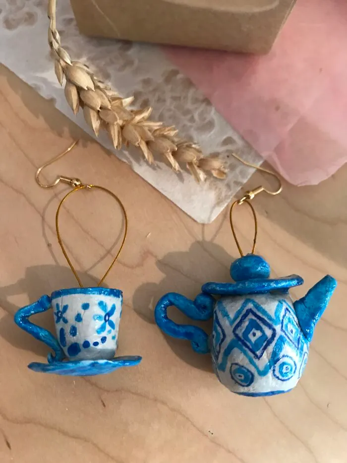 I Made Tiny Wonky Teapot Jewellery To Raise Money For My Cat And Her Stray Friends On The Gili Islands (40 Pics)