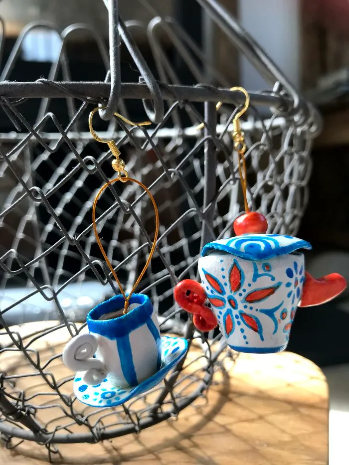 I Made Tiny Wonky Teapot Jewellery To Raise Money For My Cat And Her Stray Friends On The Gili Islands (40 Pics)