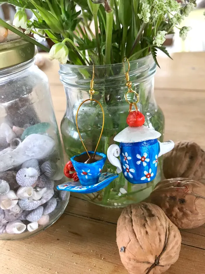I Made Tiny Wonky Teapot Jewellery To Raise Money For My Cat And Her Stray Friends On The Gili Islands (40 Pics)