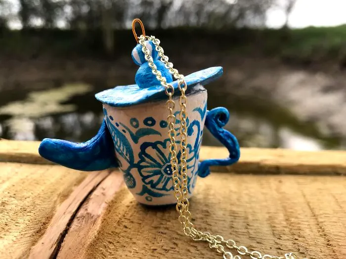 I Made Tiny Wonky Teapot Jewellery To Raise Money For My Cat And Her Stray Friends On The Gili Islands (40 Pics)