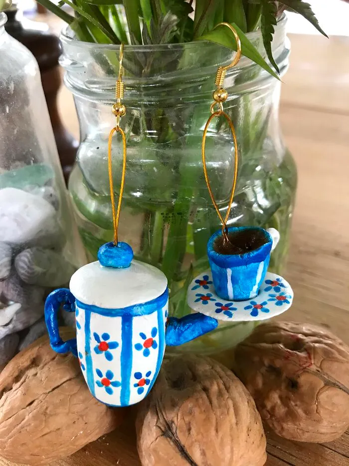I Made Tiny Wonky Teapot Jewellery To Raise Money For My Cat And Her Stray Friends On The Gili Islands (40 Pics)