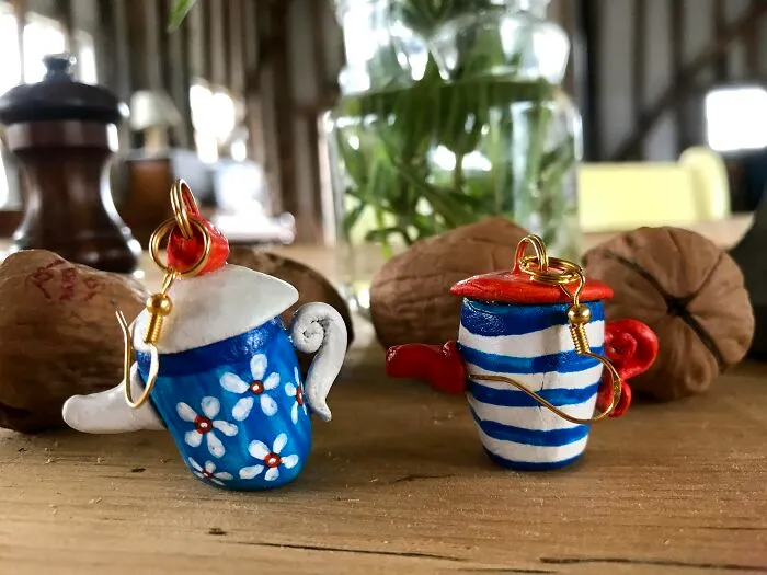 I Made Tiny Wonky Teapot Jewellery To Raise Money For My Cat And Her Stray Friends On The Gili Islands (40 Pics)