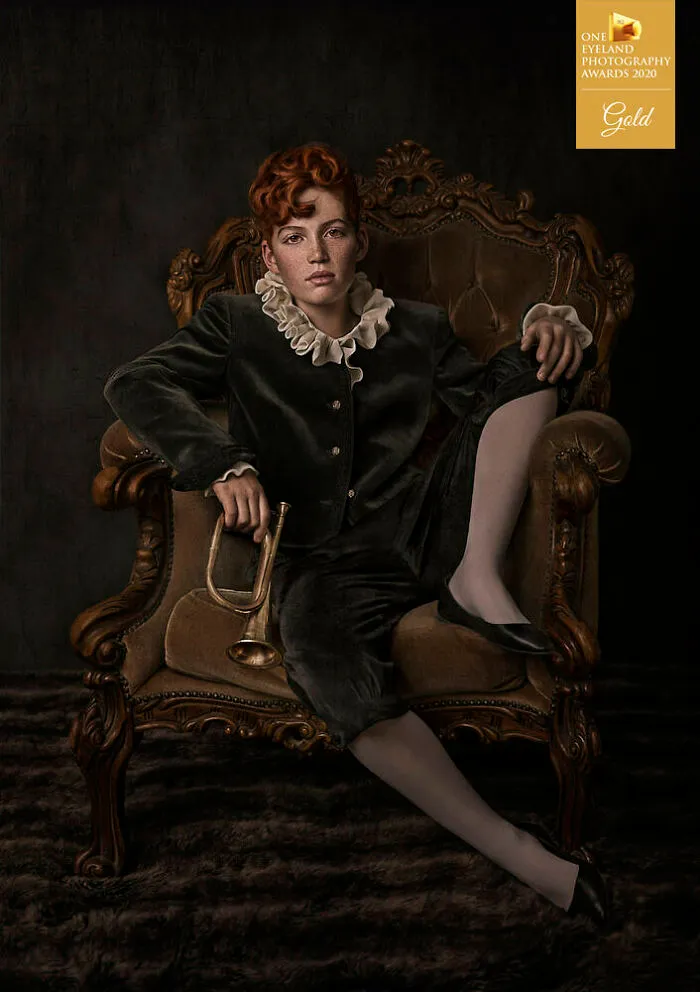 Children In Time By Nancy Flammes. Gold In People