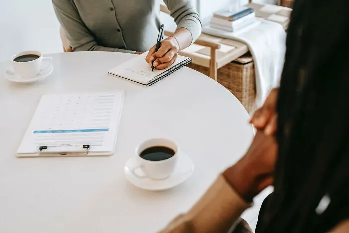 30 Personas comparten las preguntas más extrañas e inapropiadas que les hicieron durante las entrevistas de trabajo