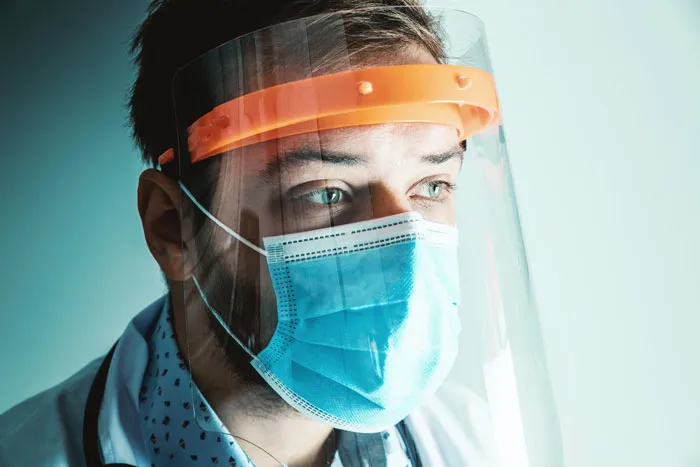 20 Historias de médicos que comparten lo que sucedió cuando diagnosticaron con Covid-19 a negacionistas