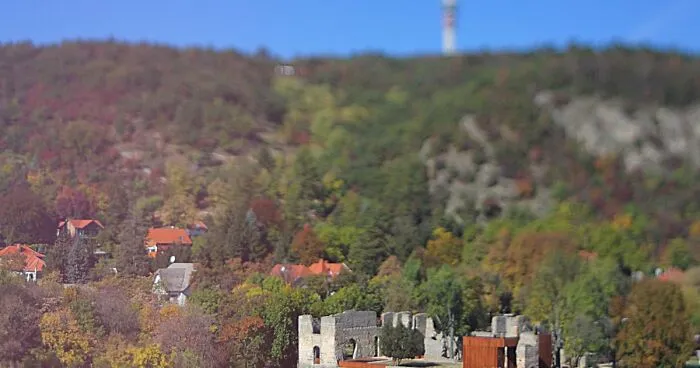 I Tried Freelensing To Make Miniature-Like Pictures Of The City (12 Pics)