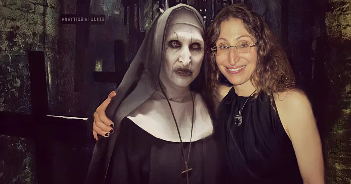 Este artista muestra a actores junto a sus personajes terroríficos (18 imágenes)