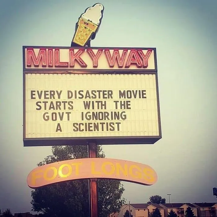 This Ice Cream Shop Is Winning The Funny Sign Game (21 Pics)