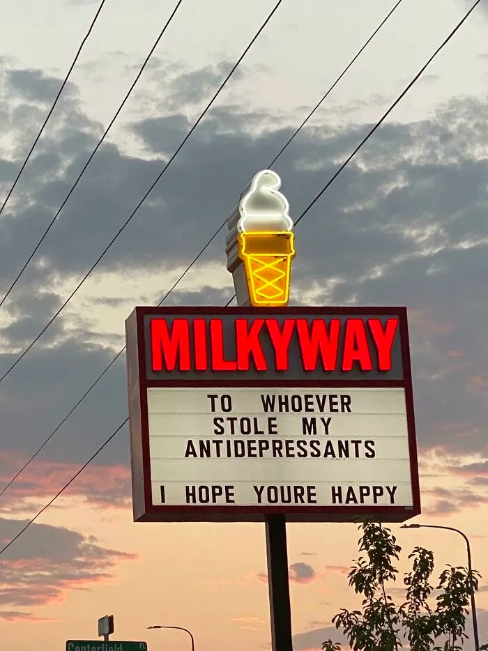 This Ice Cream Shop Is Winning The Funny Sign Game (21 Pics)