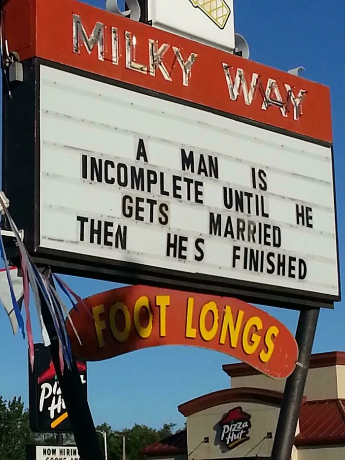 This Ice Cream Shop Is Winning The Funny Sign Game (21 Pics)