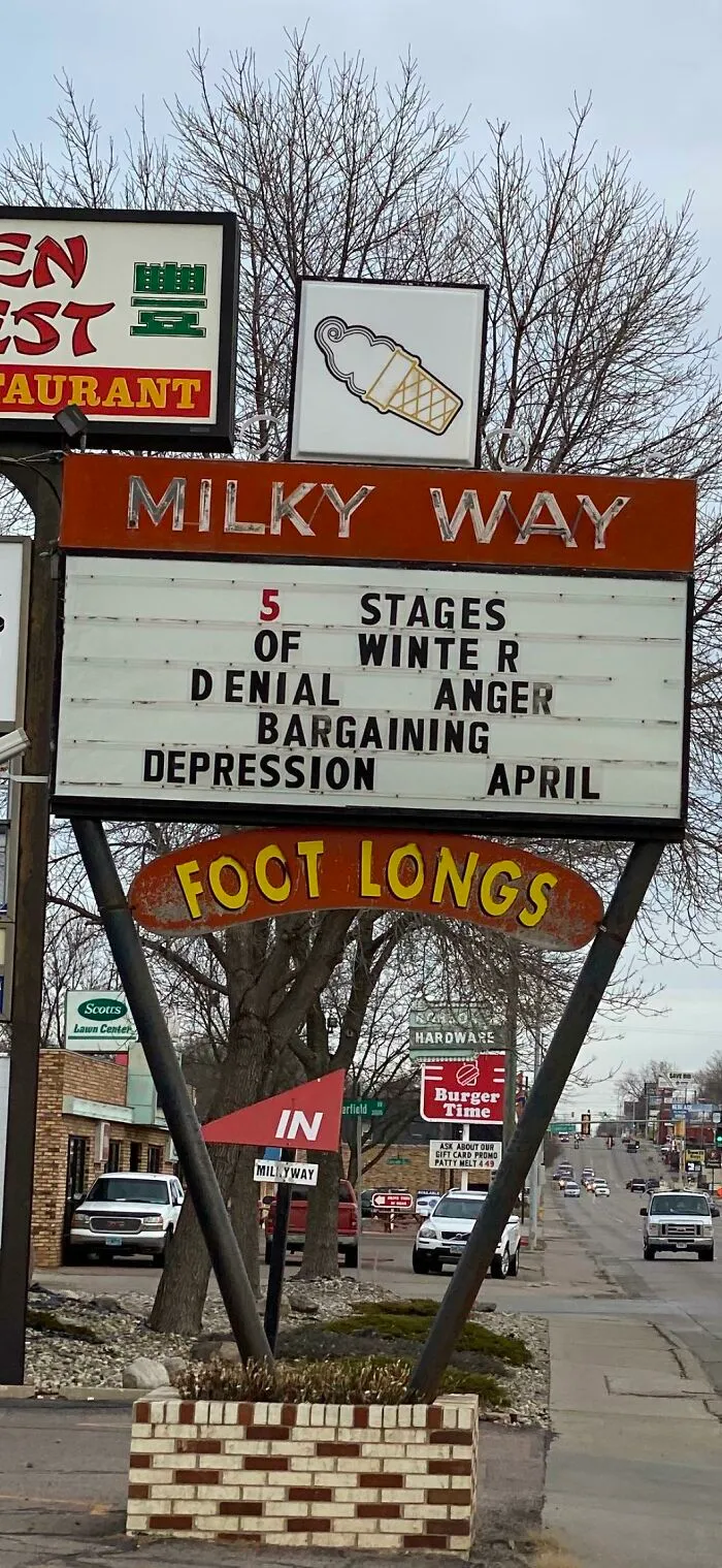 This Ice Cream Shop Is Winning The Funny Sign Game (21 Pics)