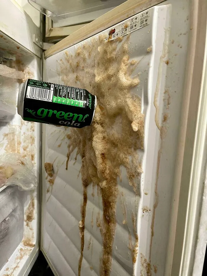Mi refresco explotó dentro del congelador