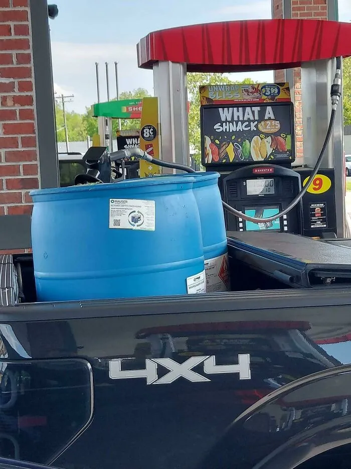 Another Idiot Filling Up...