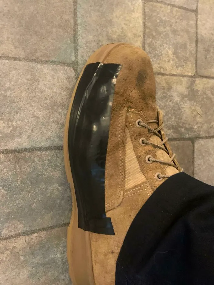 Hoyo en su bota. No hay problema