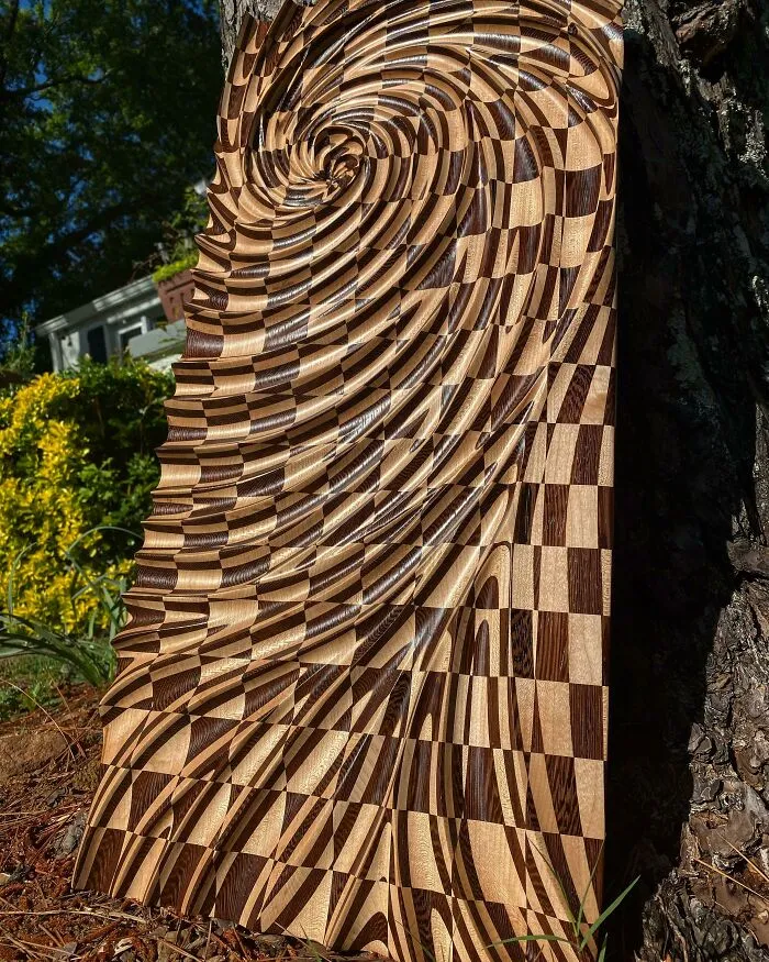 ¡Recientemente terminé esta escultura, la rifaré pronto para recaudar dinero para el Centro Infantil del Corazón de St. Louis!