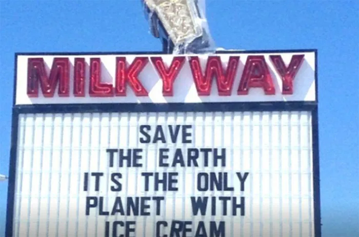 This Ice Cream Shop Is Winning The Funny Sign Game (21 Pics)