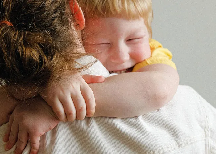Babysitters Are Sharing The Darkest Secrets They've Uncovered While Working For Seemingly Normal Families (30 Stories)