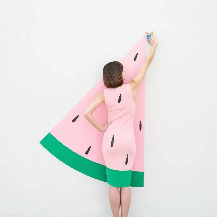 30 Shots Combining Perfectly Executed Poses And Interactions With Architecture By A Photography Duo Couple