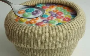 30 Style Accessories Made From The Most Random Stuff You Can Find In Your Home By This Canadian Artist
