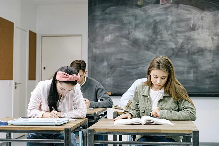 People Are Sharing The Dumbest Rules That Their Schools Ever Enforced, And Here Are 50 Of The Most Mind-Boggling Ones