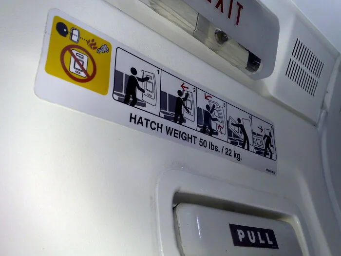 Estos pilotos y auxiliares de vuelo comparten 25 cosas molestas que hacen los pasajeros