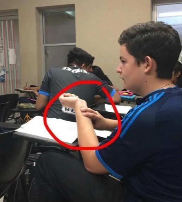 Cuando el examen es demasiado duro y tienes que ver si sigues vivo