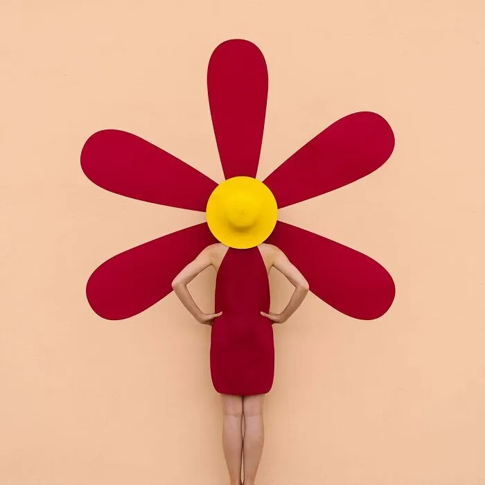 30 Shots Combining Perfectly Executed Poses And Interactions With Architecture By A Photography Duo Couple