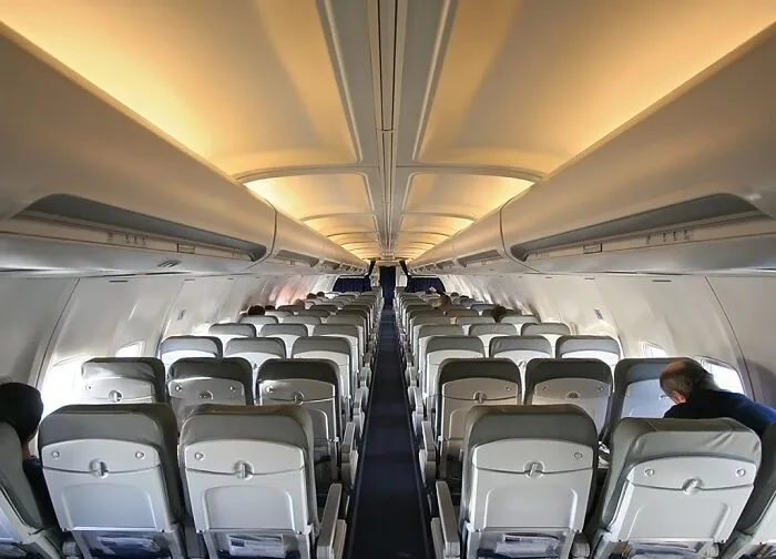 Estos pilotos y auxiliares de vuelo comparten 25 cosas molestas que hacen los pasajeros