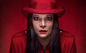 The Photographer In Lockdown Runs Out Of Subjects To Shoot, Turns The Camera On Herself (9 Pics)
