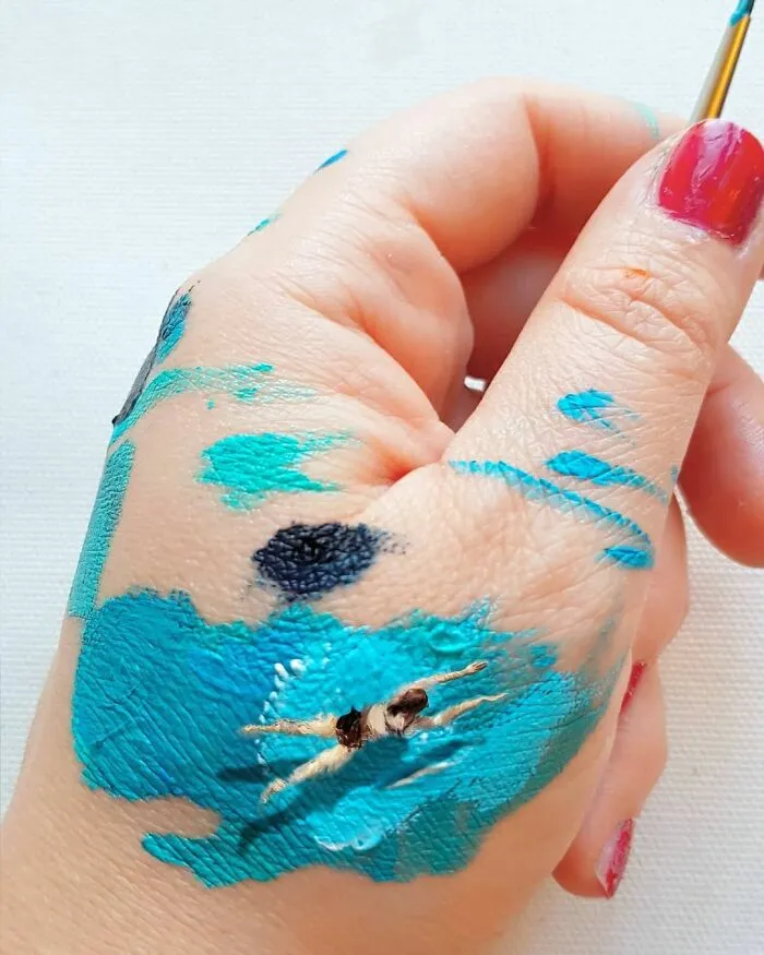 Artist Uses Her Hands As A Canvas To Show Her Hidden Worlds (39 Pics)