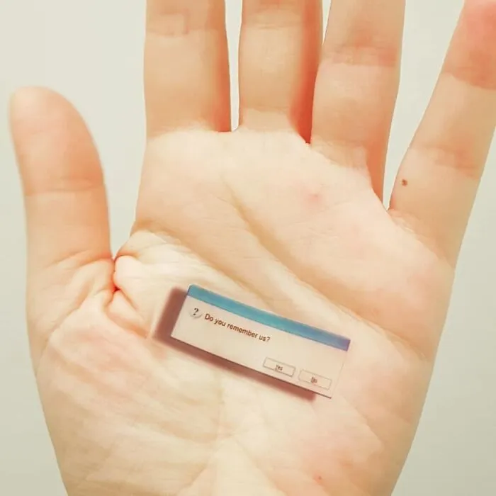 Artist Uses Her Hands As A Canvas To Show Her Hidden Worlds (39 Pics)