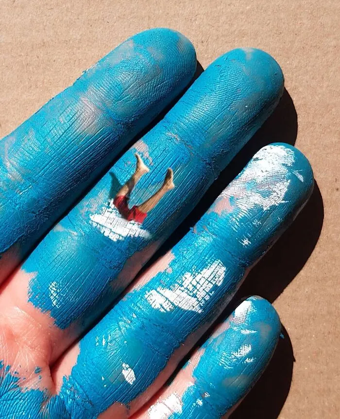 Artist Uses Her Hands As A Canvas To Show Her Hidden Worlds (39 Pics)