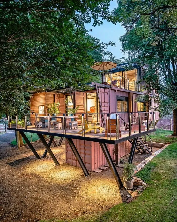30 Amazing-Looking Houses Built From Recycled Shipping Containers