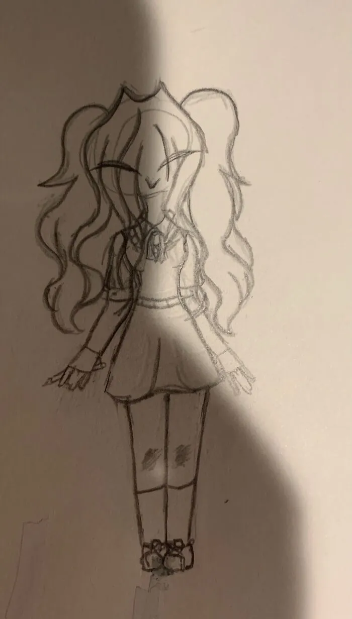 Her Name Is Flower. Uses She/They Pronouns. :)