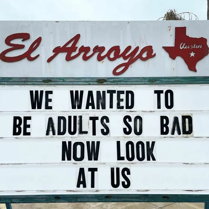 Los carteles de este restaurante son tan divertidos que seguramente vuelvas solo para leerlos (25 fotos nuevas)