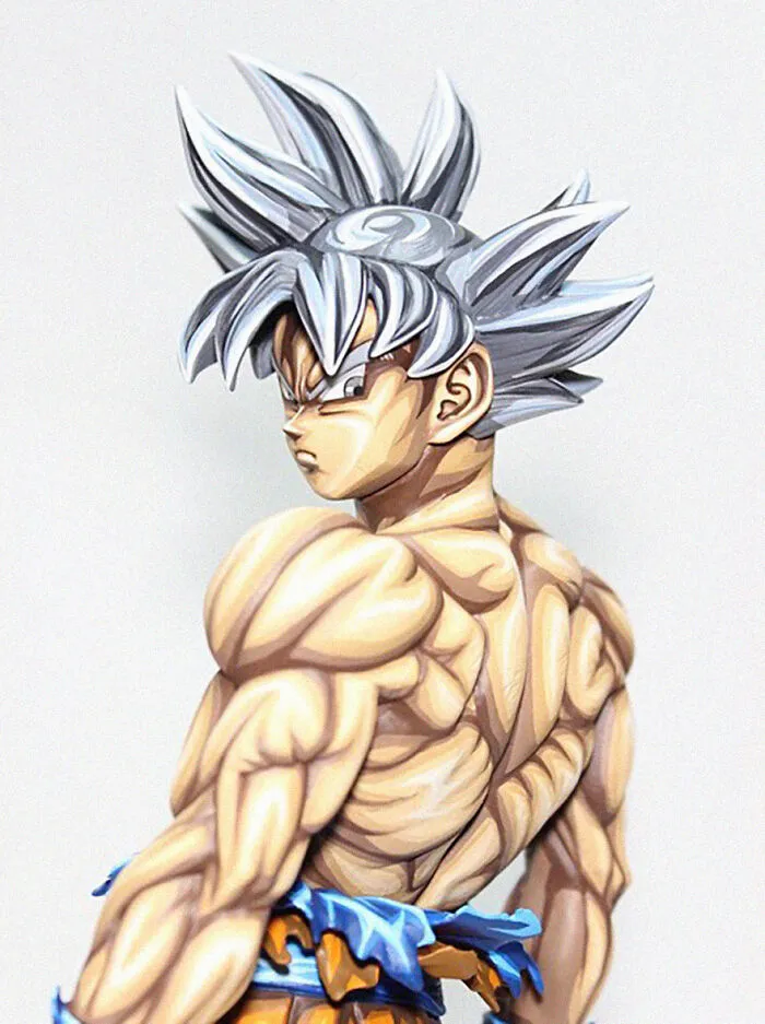 Artist Transforms Generic Anime Figurines And They Look Like They Escaped A Manga (43 Pics)