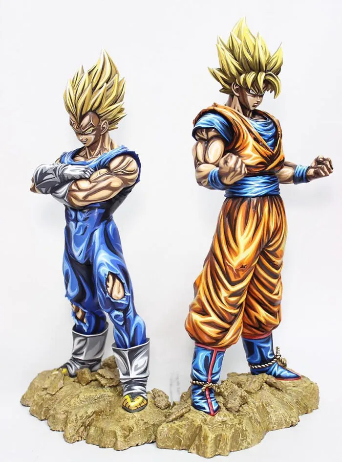 Artist Transforms Generic Anime Figurines And They Look Like They Escaped A Manga (43 Pics)