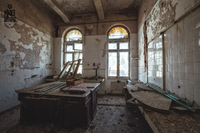 I Entered An Abandoned Food Chemistry Institute Illegally To Take Pictures (30 Pics)