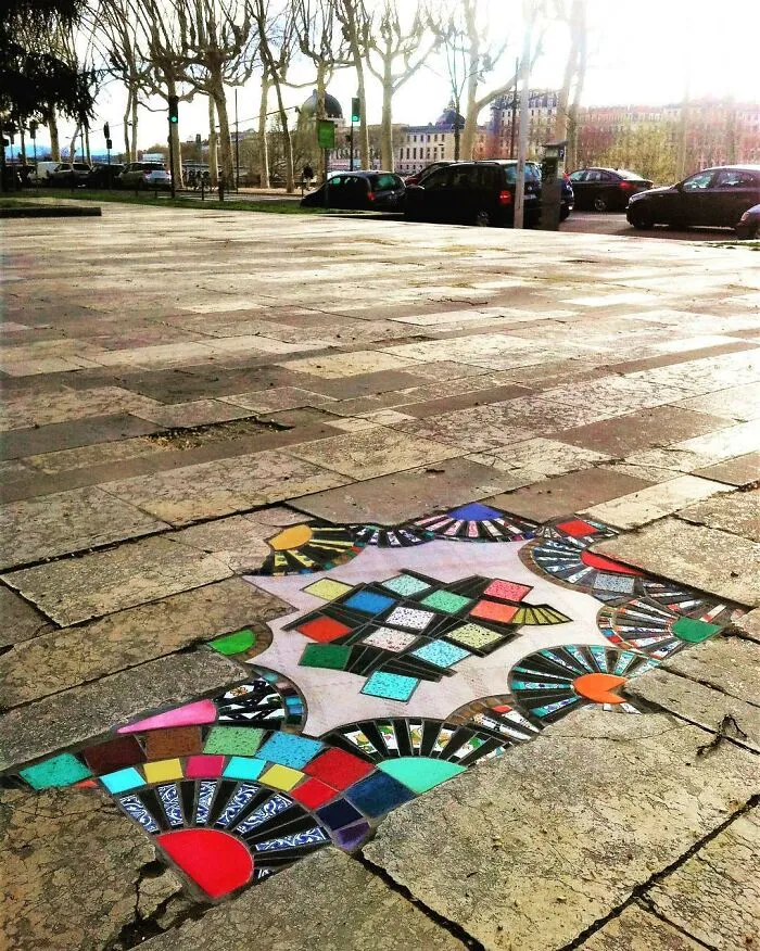 Artist Mends Cracked Sidewalks, Potholes And Buildings Using Vibrant Mosaics, And Here Are His Best 30 Works