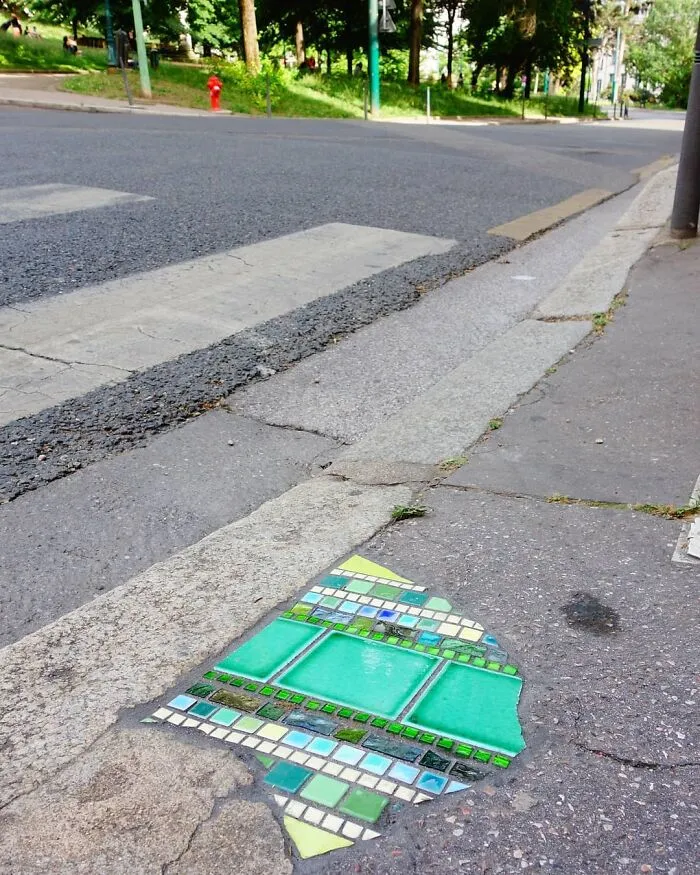 Artist Mends Cracked Sidewalks, Potholes And Buildings Using Vibrant Mosaics, And Here Are His Best 30 Works