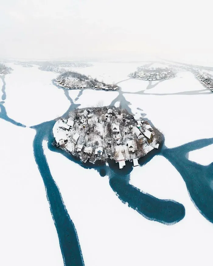 Breathtaking Aerial Photos Of Mountains, Rivers, Lakes And Other Natural Wonders By Gábor Nagy (71 pics)