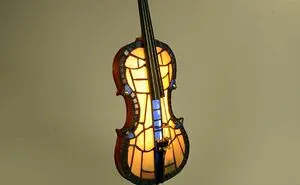 Artist Transforms Discarded Music Instruments And Other Vintage Items Into Lamps (66 Pics)