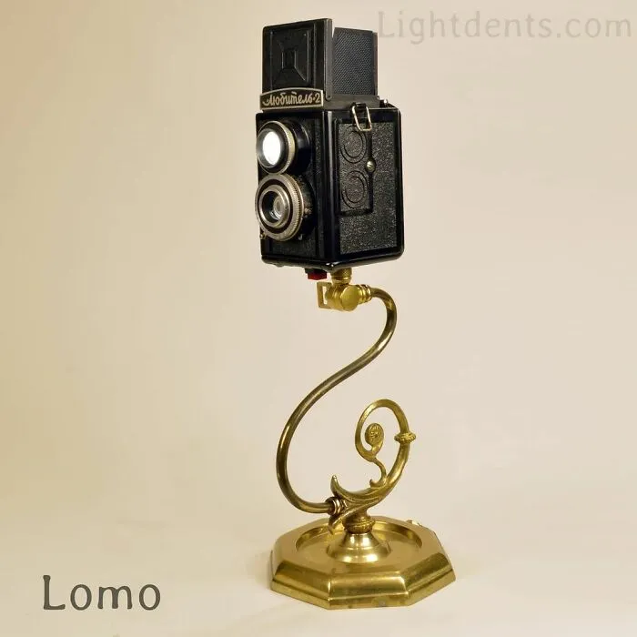 Artist Transforms Discarded Music Instruments And Other Vintage Items Into Lamps (66 Pics)
