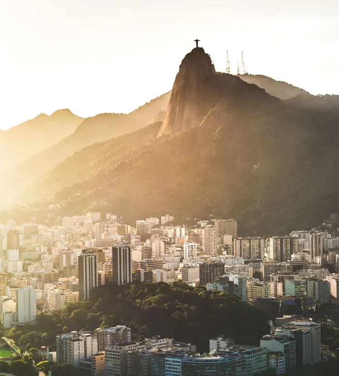 "What Is A Common Myth About Your Country That Is 100% False But Many People Still Believe?": 30 People Share Their Answers