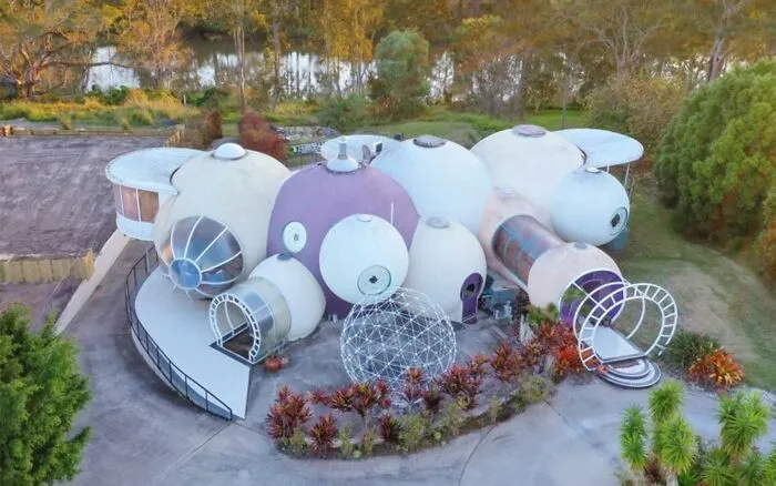 Who Remembers Those Gerbil Enclosures That Look Like This?