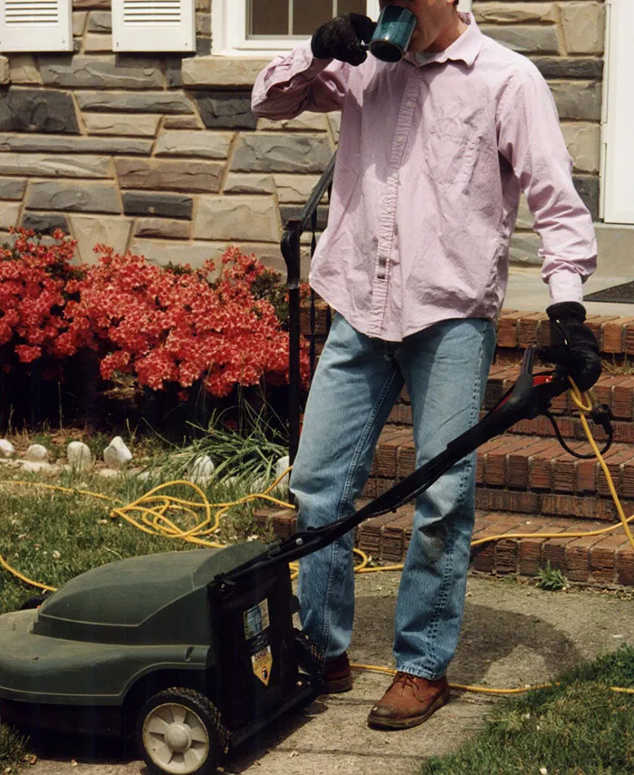 30 People Share Stories Of How Their "Crazy Neighbor" Earned That Name