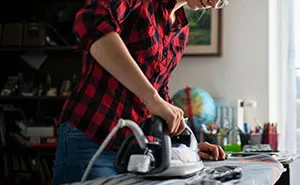 Dad Makes Daughter Do House Chores In Return For Menstrual Pads, The Internet Goes Berserk On Him